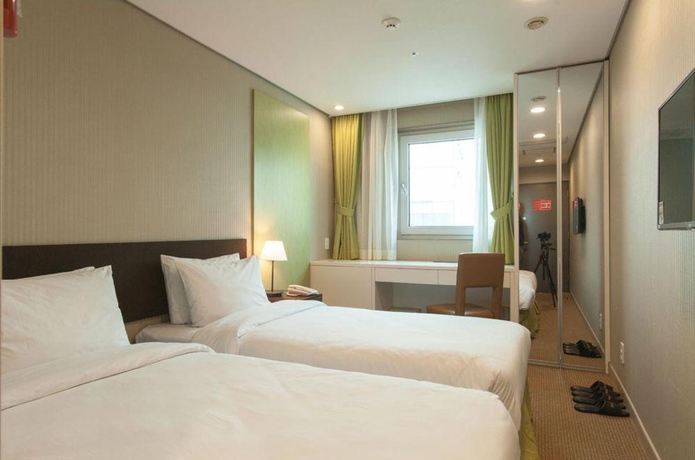 Ramada Encore By Wyndham Seoul Dongdaemun Exterior photo