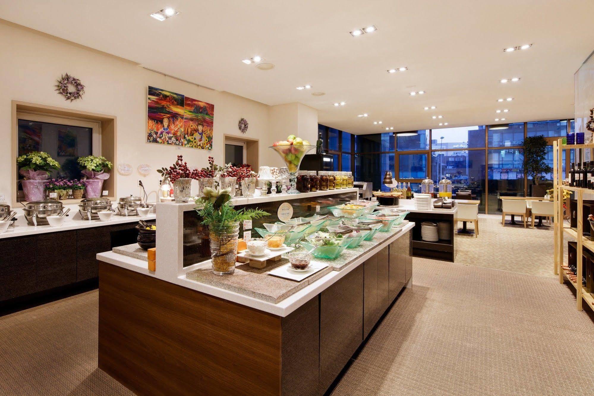 Ramada Encore By Wyndham Seoul Dongdaemun Exterior photo