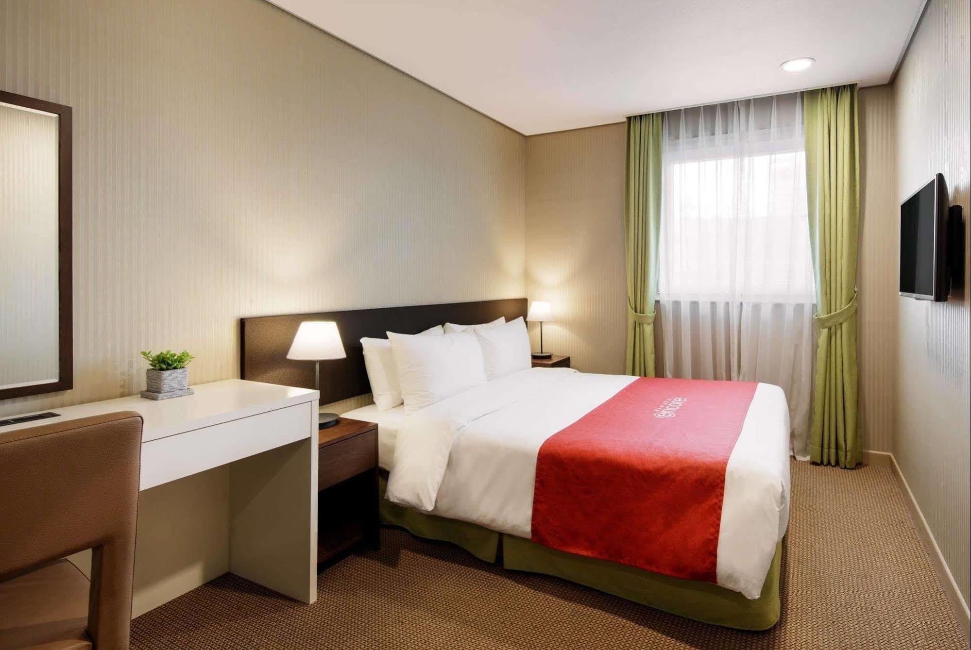Ramada Encore By Wyndham Seoul Dongdaemun Exterior photo